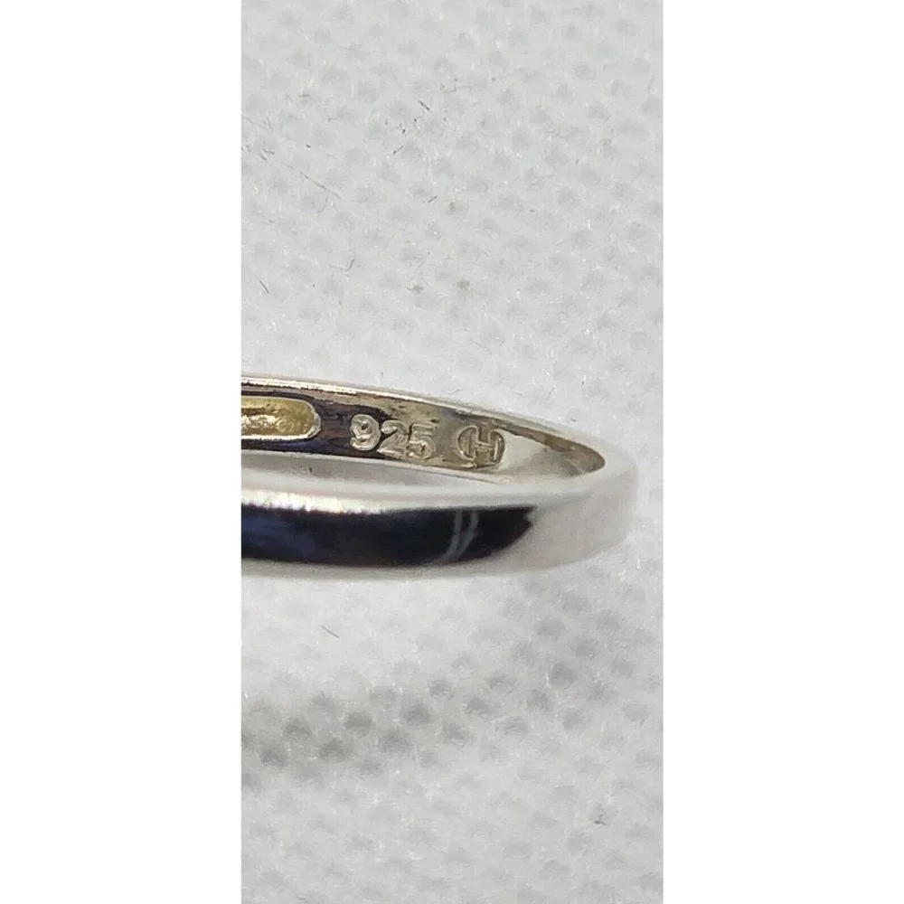 925 STERLING SILVER TOPAZ RING SIZE 8
